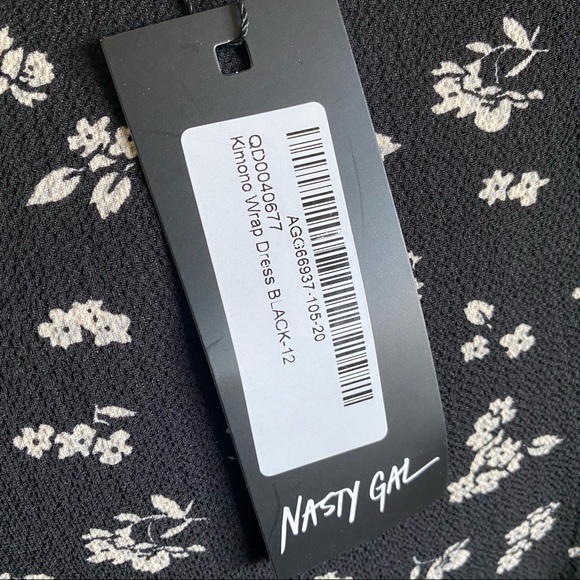 NWT Nasty Gal Kimono Wrap dress 8 - Picture 5 of 5